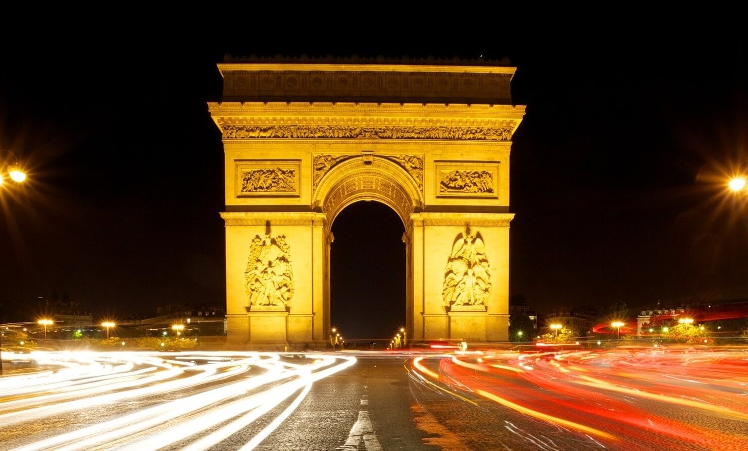 Arc de Triomphe at Place Charles de Gaulle