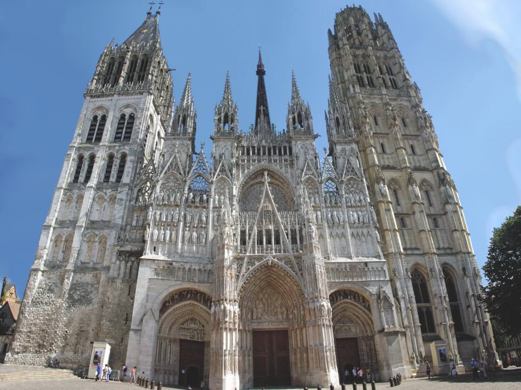 Notre-Dame Cathedral facade and plaza